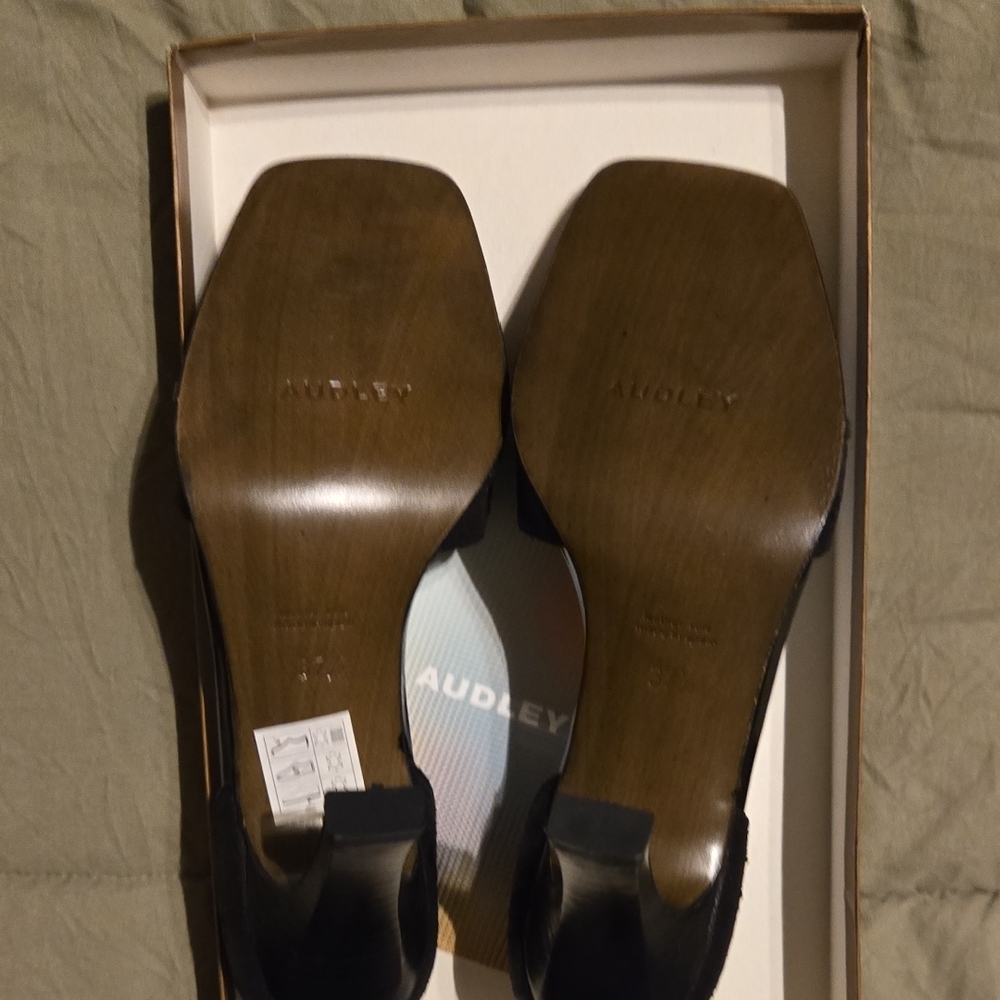 Vintage Audley Black Satin Leather Bow Peep Toe Heels Size 37.5 (7.5B) W/Box - Picture 10 of 12